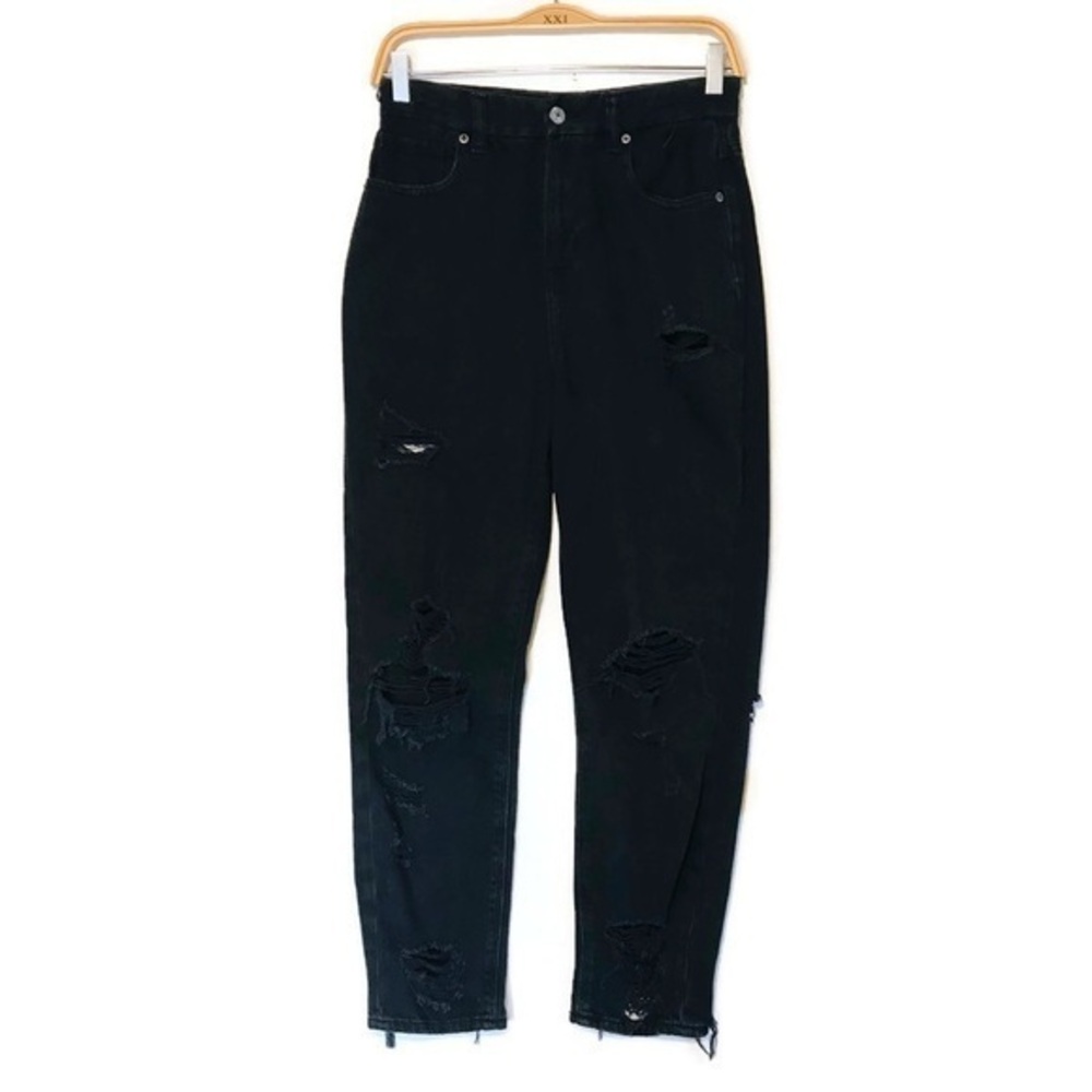 American Eagle Outfitters Faded Black Distressed Curvy mom Jeans Women’s Size 2